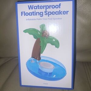 Waterproof Floating Speaker with Palm Tree Design NIB Fun Float Pool Swim Chill